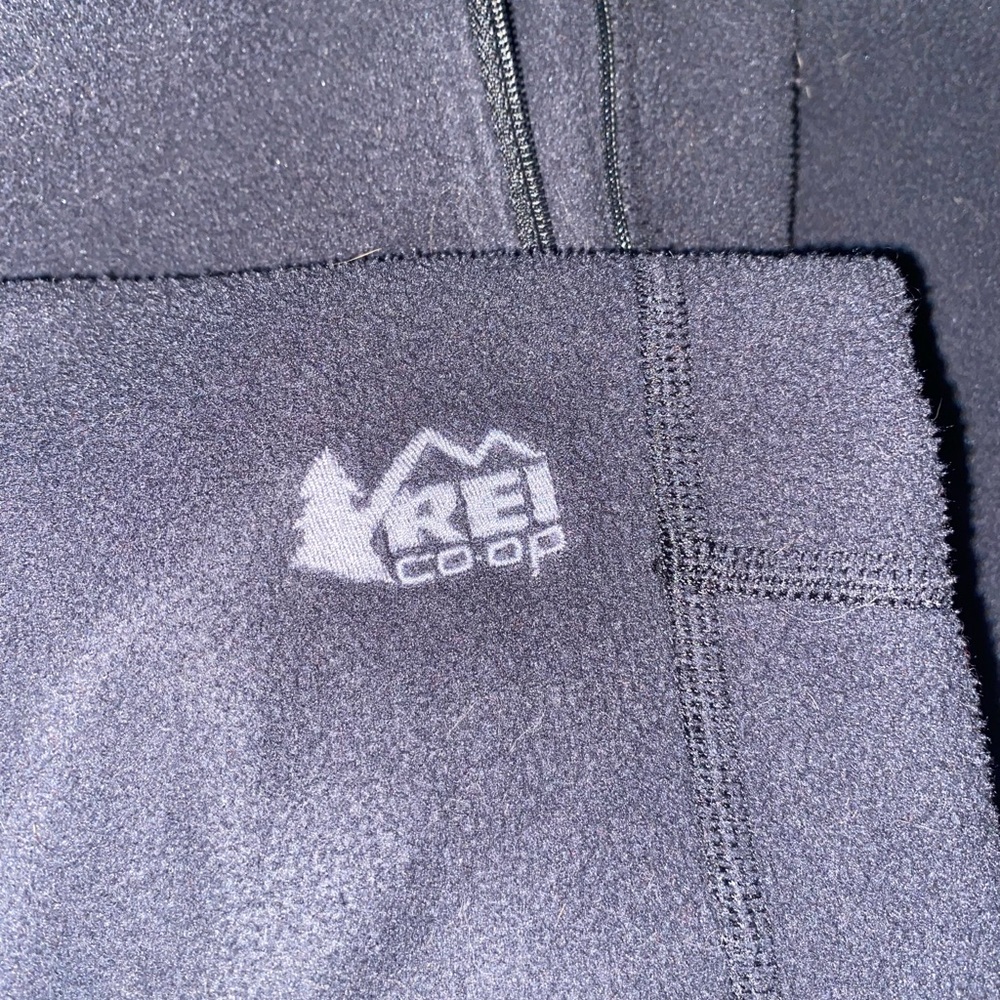 REI black drawstring fleece pants